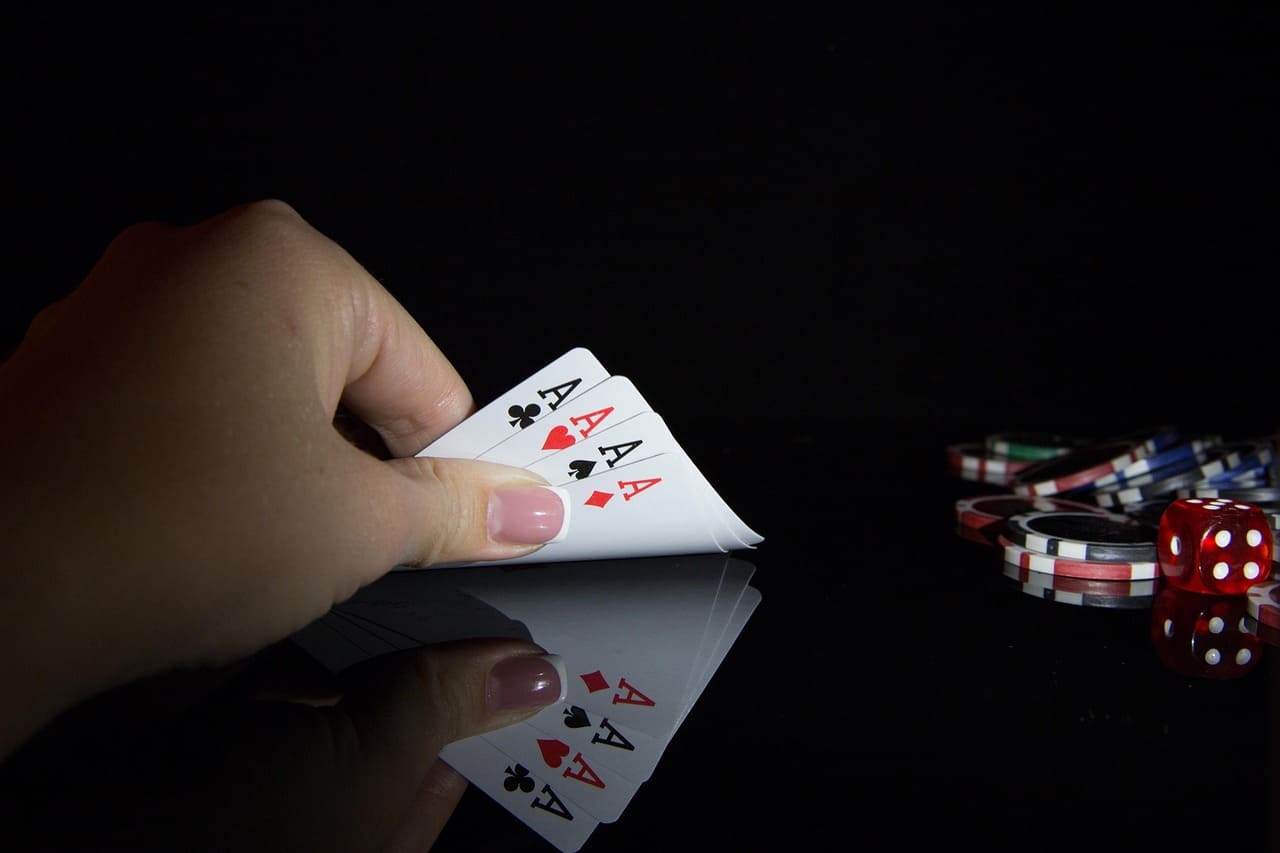 cards-playing-poker